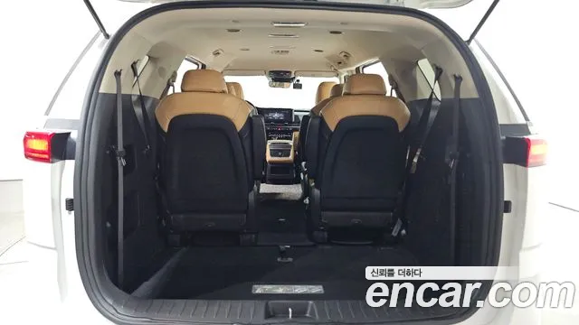 Kia Canival Carnival 4 поколение Бензин 9 мест Prestige — Фото автомобиля 25