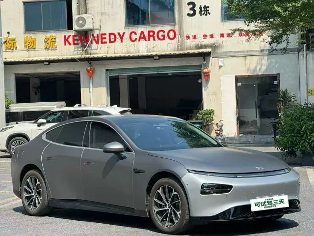 Xpeng P7 — Фото автомобиля 3