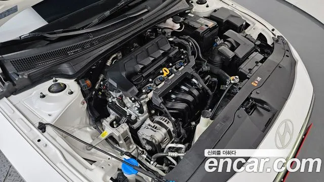 Hyundai Avante — Фото автомобиля 9
