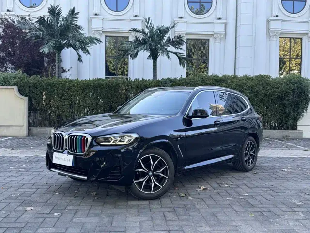 Фотография автомобиля — BMW X3