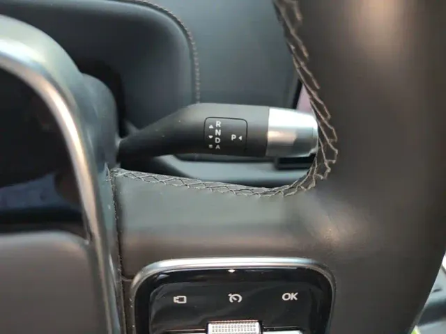 Li Auto L8 — Фото автомобиля 5