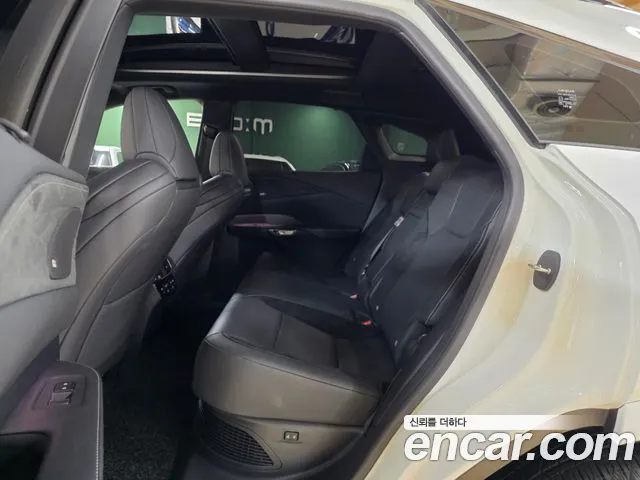 Lexus RX — Фото автомобиля 6