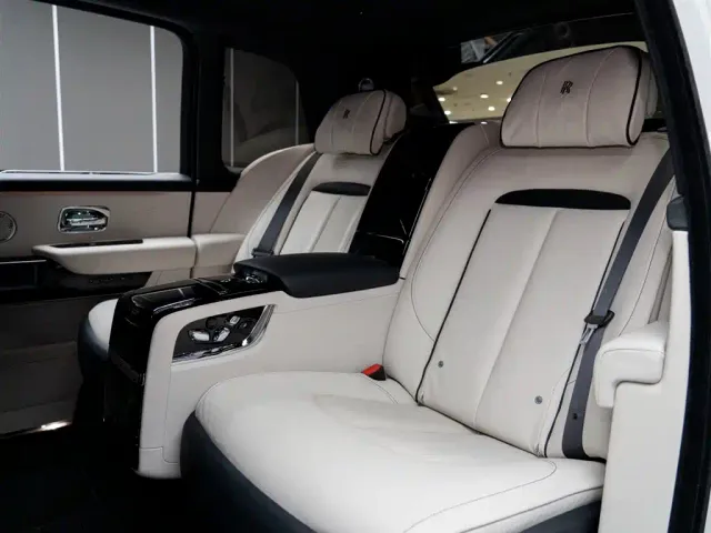 Rolls-Royce Cullinan — Фото автомобиля 7