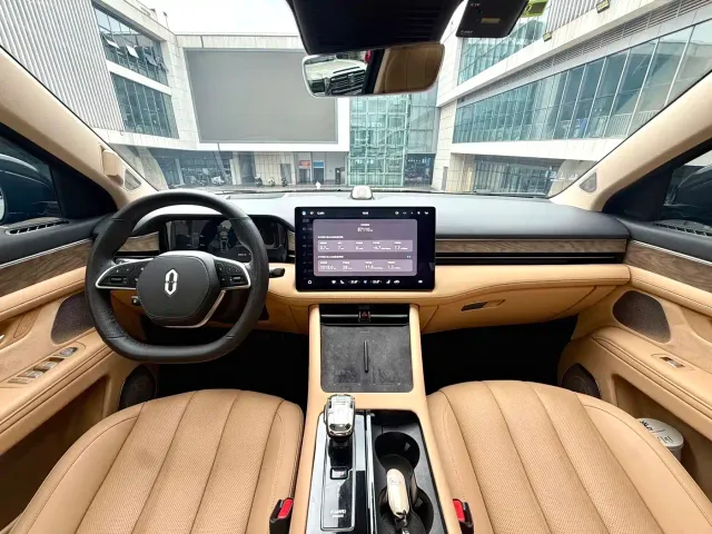Aito M7 — Фото автомобиля 4