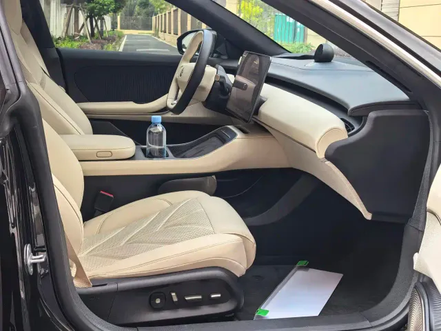 Nio ET5 Touring — Фото автомобиля 12