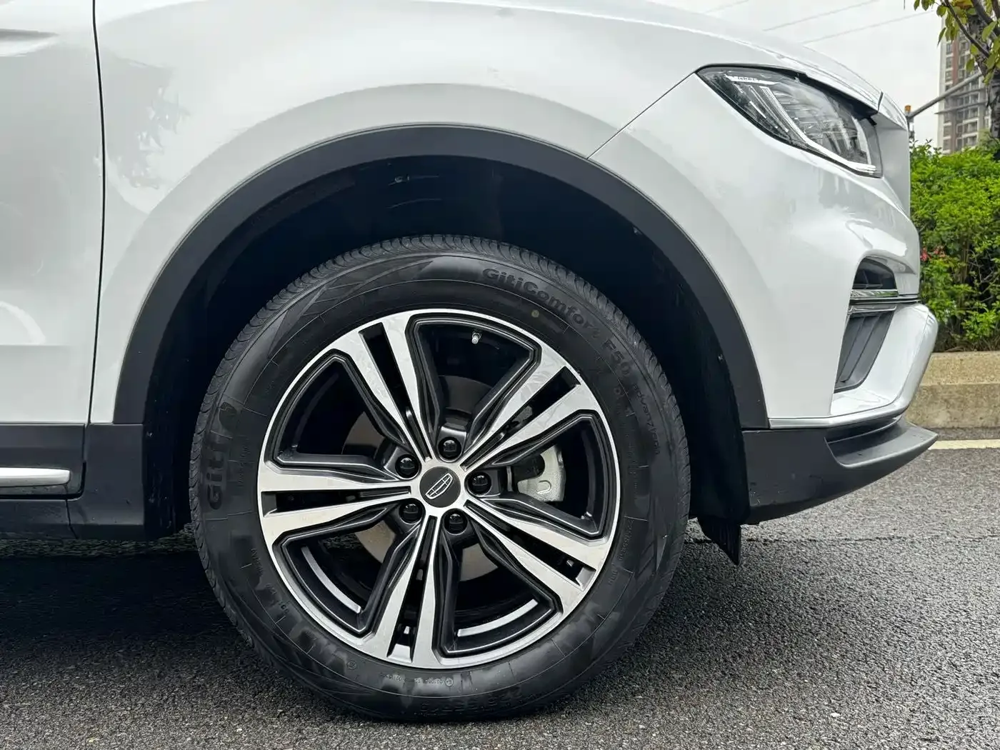 Geely Boyue 2022 1.8TD DCT Elegance — Фото автомобиля 22