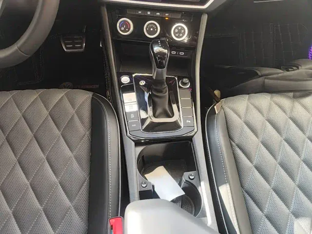 Volkswagen Sagitar — Фото автомобиля 13
