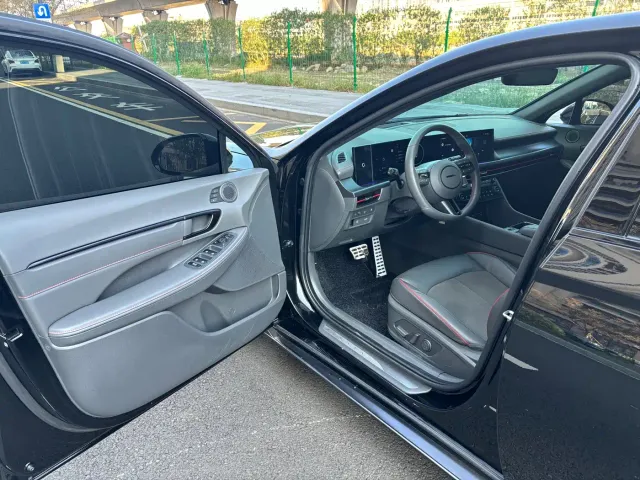 Hyundai Sonata — Фото автомобиля 27