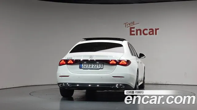 Mercedes-Benz E-Class W214 — Фото автомобиля 3