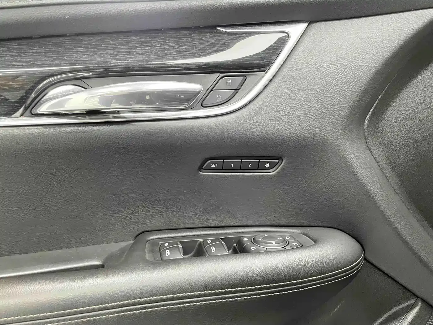 Cadillac Cadillac XT5 2022 2.0T 2WD Luxury — Фото автомобиля 15