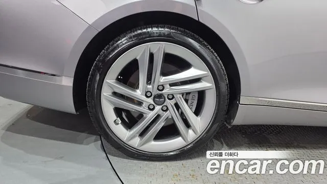 Genesis G80 Бензин 3.5 турбо AWD — Фото автомобиля 4