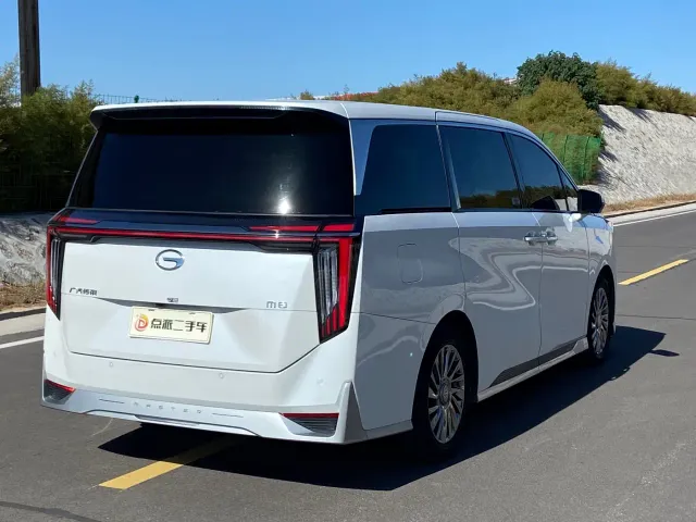 GAC Trumpchi M8 — Фото автомобиля 4