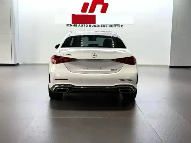 Mercedes-Benz C-Class — Фото автомобиля 9