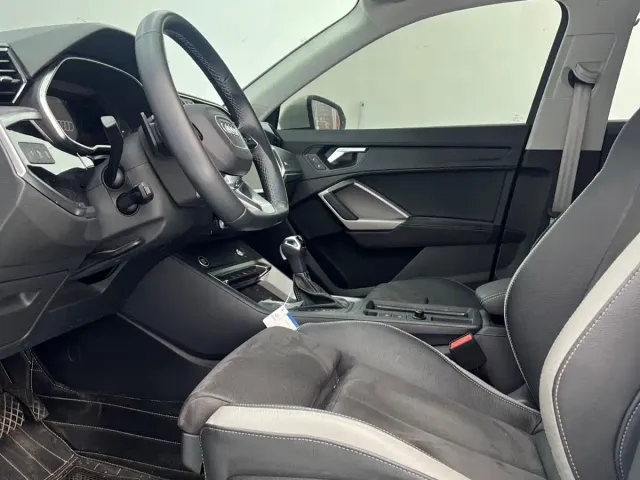 Audi Q3 — Фото автомобиля 8