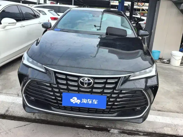 Toyota Avalon — Фото автомобиля 2