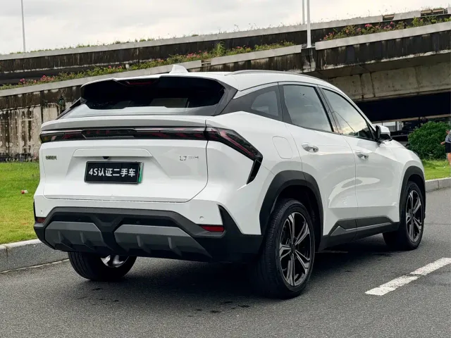 Geely Galaxy L7 — Фото автомобиля 5