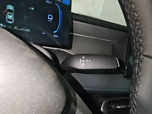 BYD Qin PLUS — Фото автомобиля 13