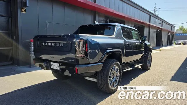 GMC Hummer EV — Фото автомобиля 2