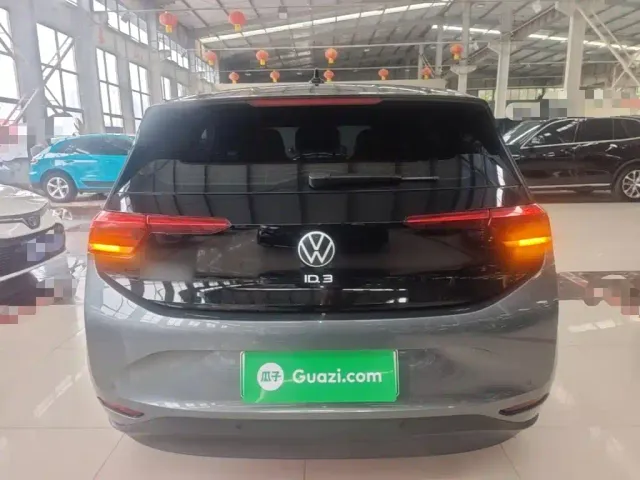 Volkswagen ID.3 — Фото автомобиля 5