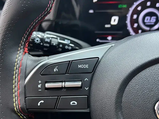 Hyundai Elantra — Фото автомобиля 4