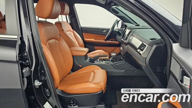 KG_Mobility_Ssangyong Rexton Новый Rexton Sport Khan Дизель 2.2 4WD — Фото автомобиля 10