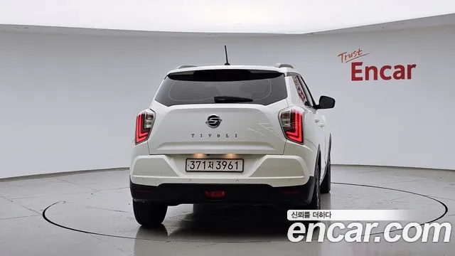 KG_Mobility_Ssangyong TIBOLI Very New Tivoli Бензин 1.5 2WD — Фото автомобиля 4