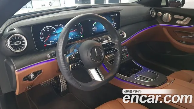 Mercedes-Benz E-Class — Фото автомобиля 13