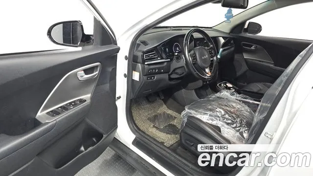 Kia Niro Niro Plus Earth — Фото автомобиля 10