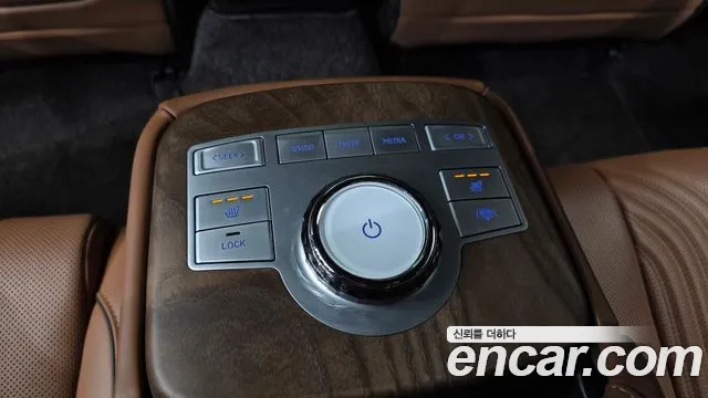 Genesis G80 Бензин 2.5 турбо AWD — Фото автомобиля 19