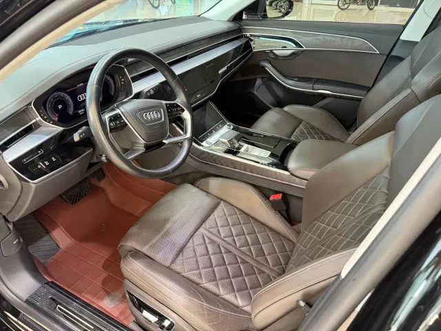 Audi A8 — Фото автомобиля 6