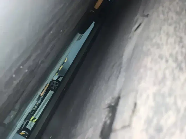 Tesla Model 3 — Фото автомобиля 17