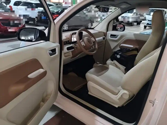 Wuling Hongguang Mini EV — Фото автомобиля 15