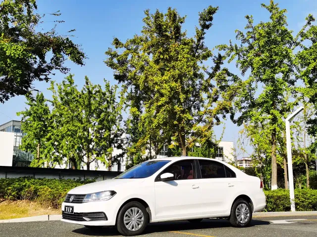 Фотография автомобиля — Volkswagen Santana