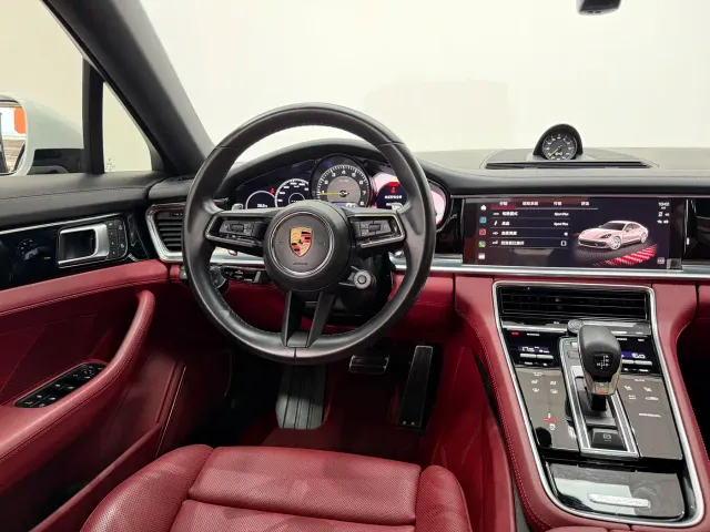Porsche Panamera — Фото автомобиля 12