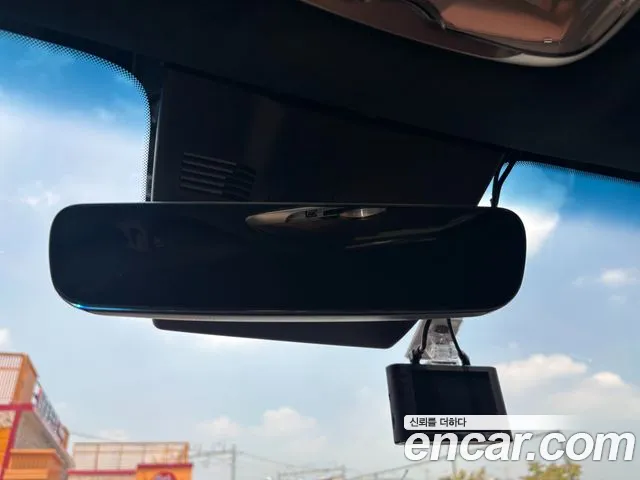 Genesis GV70 — Фото автомобиля 17