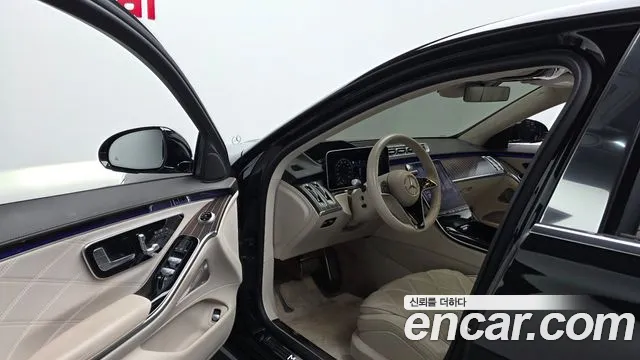 Mercedes-Benz S-Class — Фото автомобиля 10
