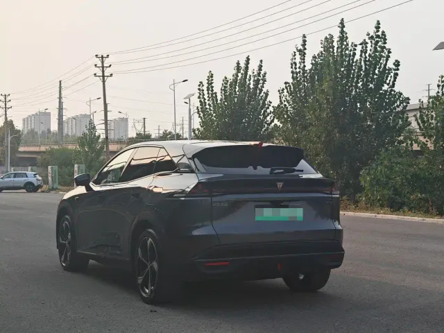 Deepal S07 — Фото автомобиля 14