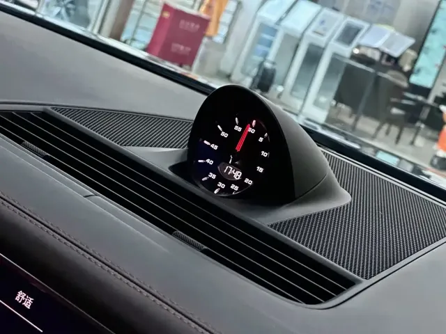 Porsche Panamera — Фото автомобиля 25