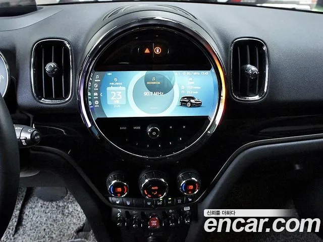 MINI Countryman — Фото автомобиля 10