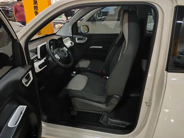 Wuling Hongguang Mini EV — Фото автомобиля 3
