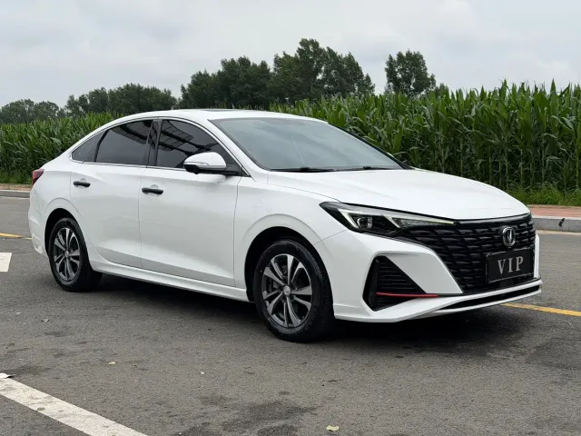 Фотография автомобиля — Changan Eado