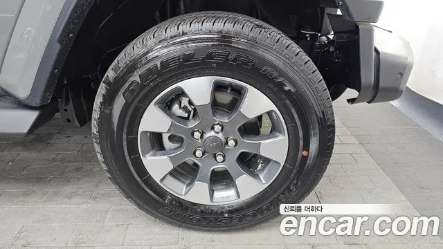 Jeep Wrangler Wrangler (JL) 2.0 Overland 4 двери — Фото автомобиля 5