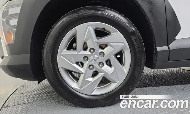 Hyundai Kona SX2 — Фото автомобиля 5