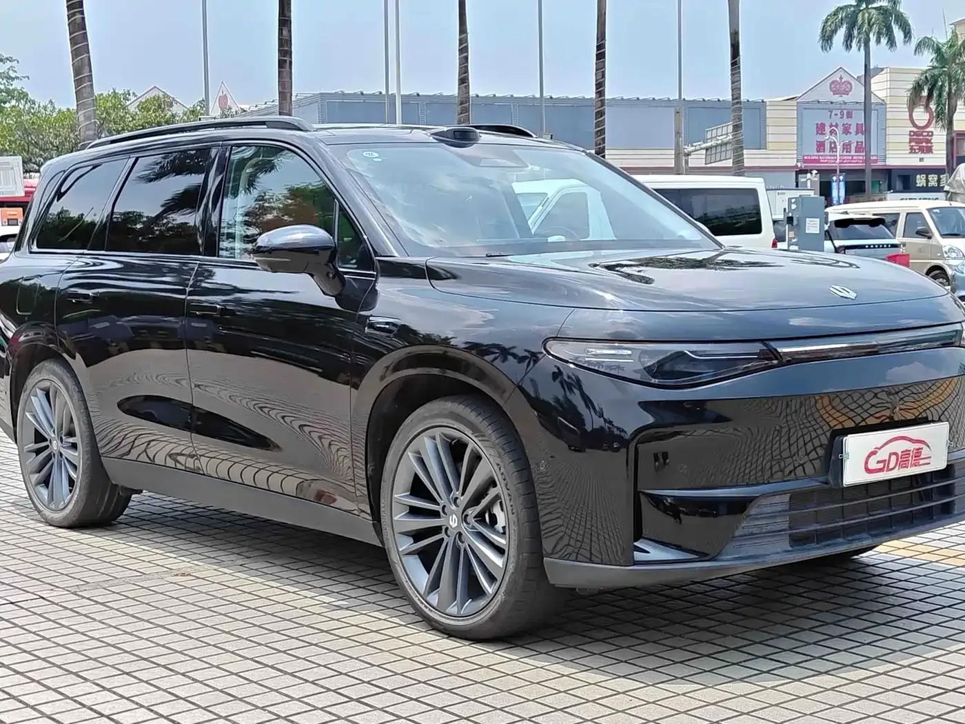 Leapmotor Leapmotor C16 2026 Model Year EREV 280 LiDAR Premium Edition 6-Seater — Фото автомобиля 3