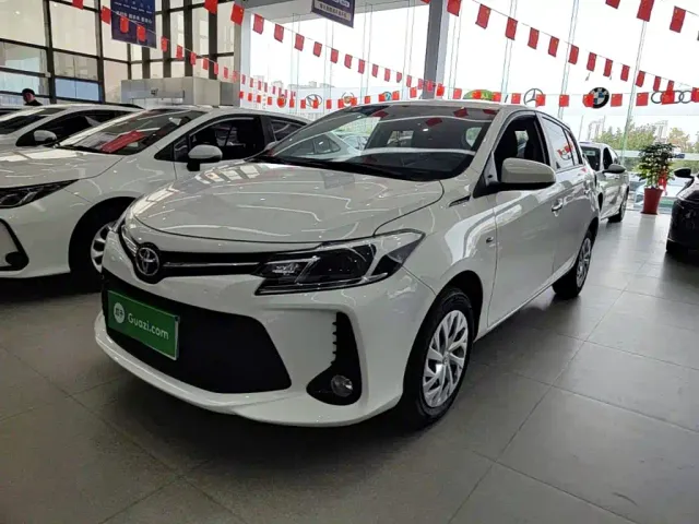 Фотография автомобиля — Toyota Vios FS