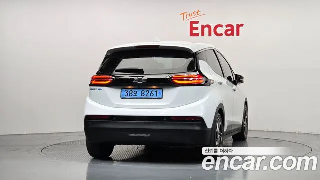 Chevrolet Bolt EV — Фото автомобиля 4