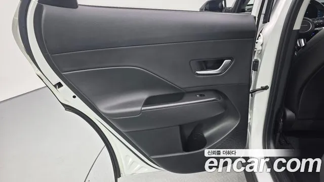 Hyundai Kona SX2 — Фото автомобиля 25