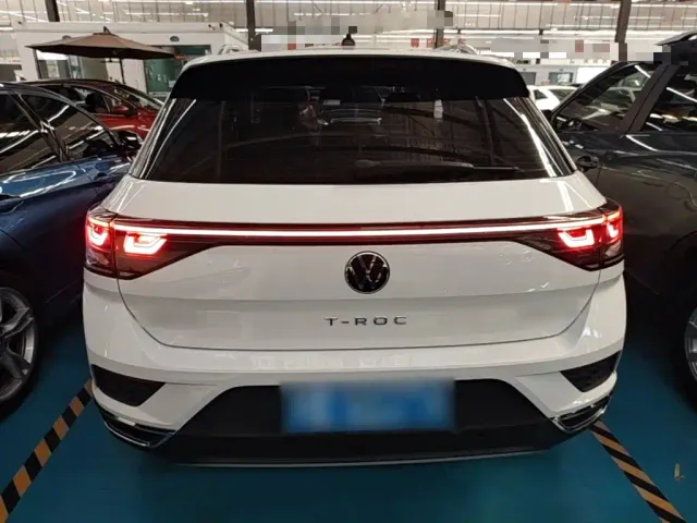 Volkswagen T-Roc — Фото автомобиля 5