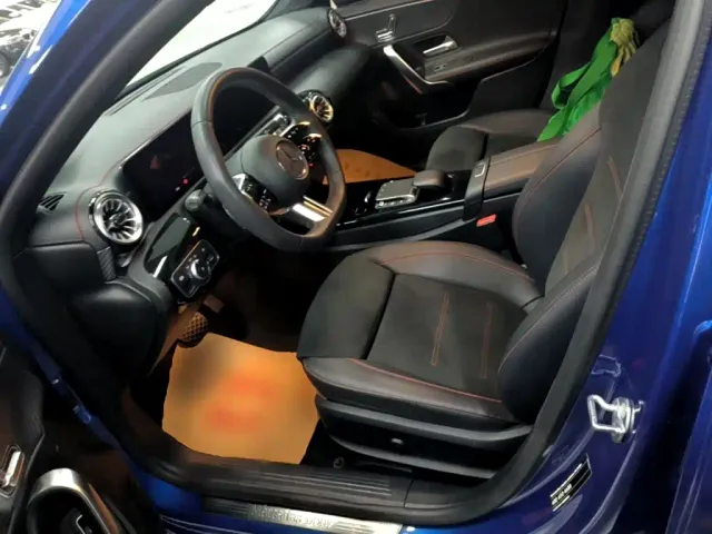 Mercedes-Benz A-Class — Фото автомобиля 14