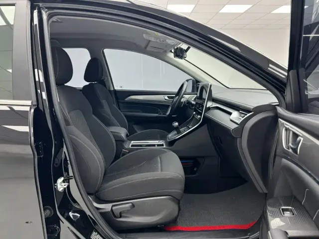 Haval M6 — Фото автомобиля 7